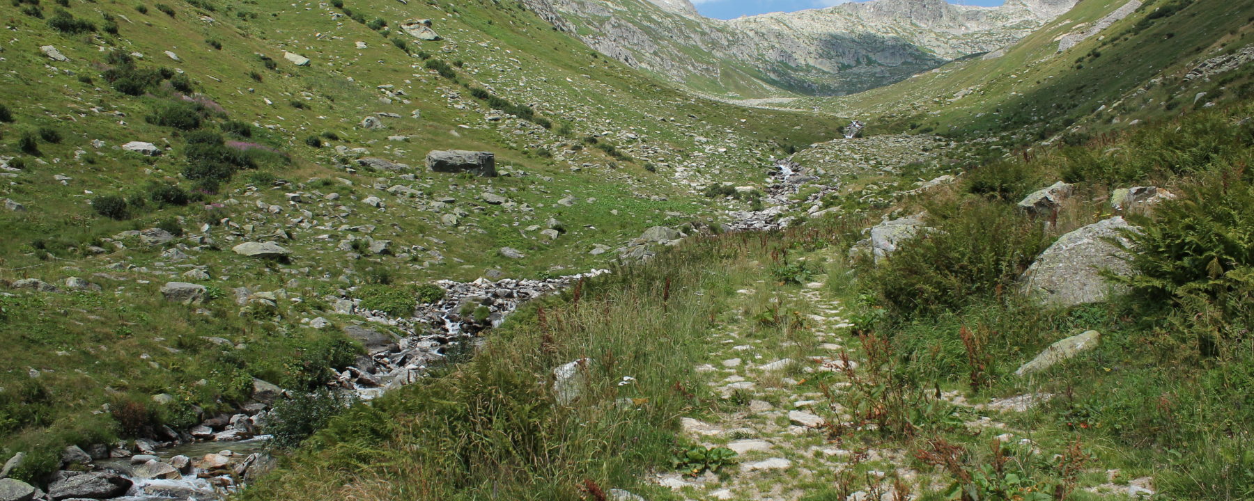 Aufstieg durch das Val Milà