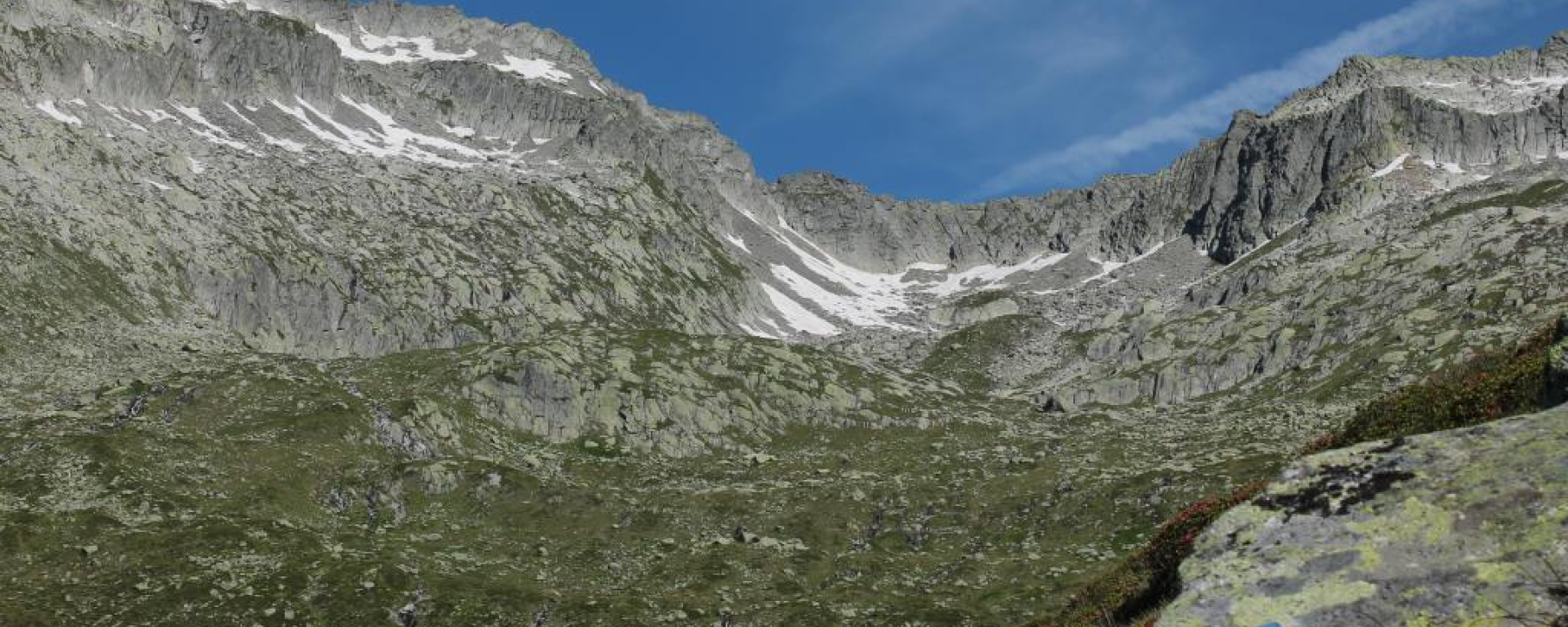 Brunnipass in der Mitte des Bildes