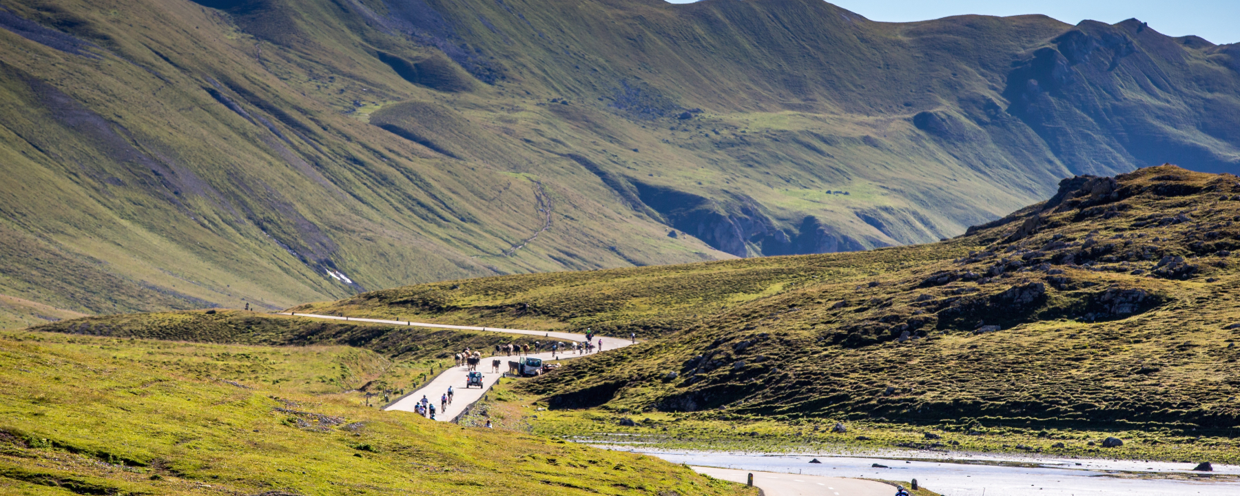 Teilnehmer der Alpen Challenge am Albulapass.