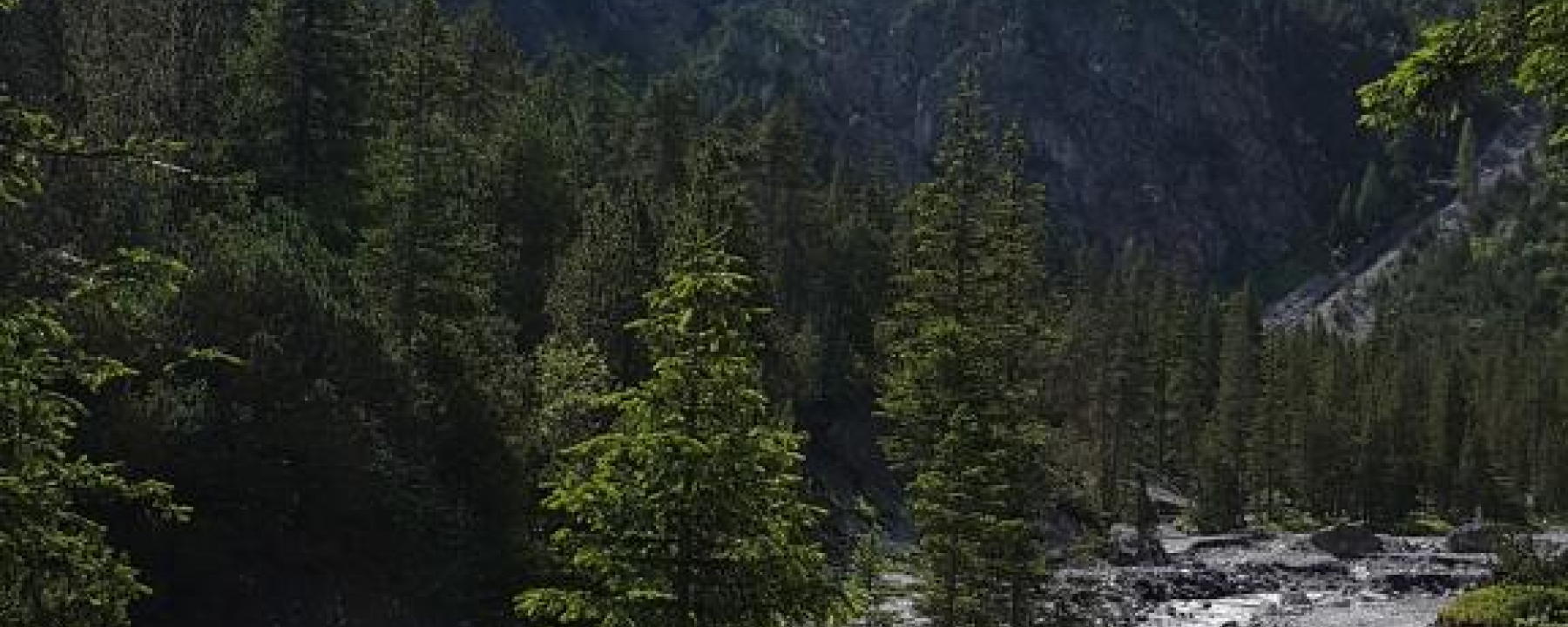 Die Alteinwasserfälle aus der Ferne