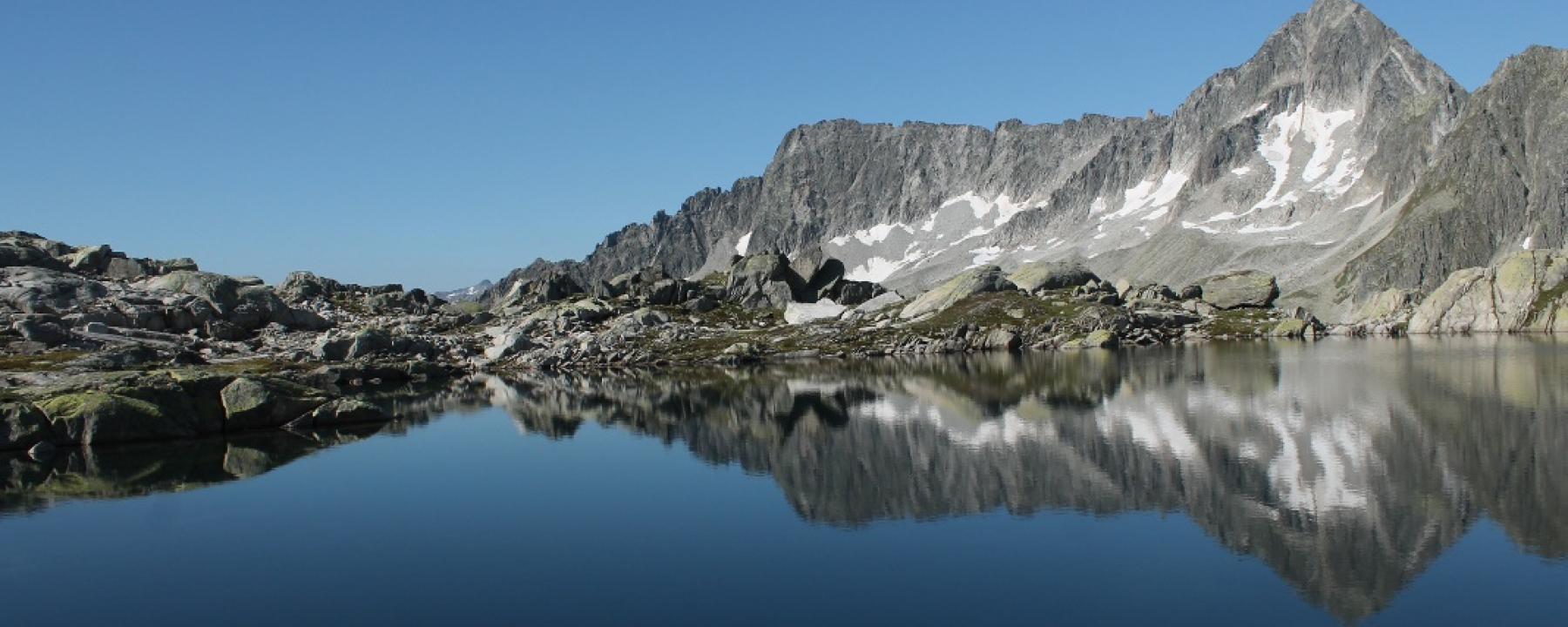 Das Spiegelbild des Piz Nair