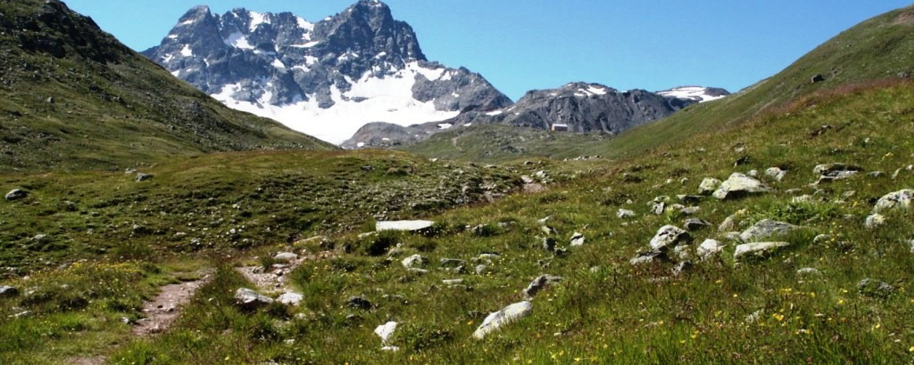 Val da Tschüvel mit Keschhütte und Piz Kesch