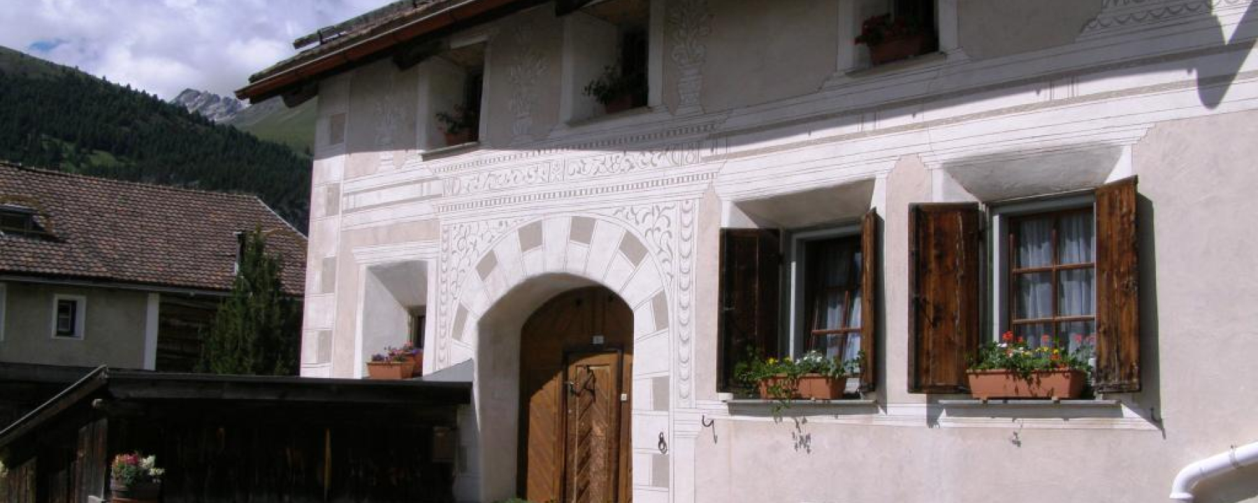 Prächtige Häuser in La Punt Chamues-ch