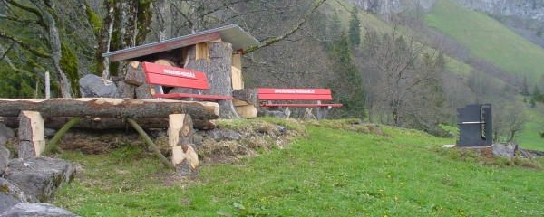 Feuerstelle beim Parkplatz Schrina-Hochrugg