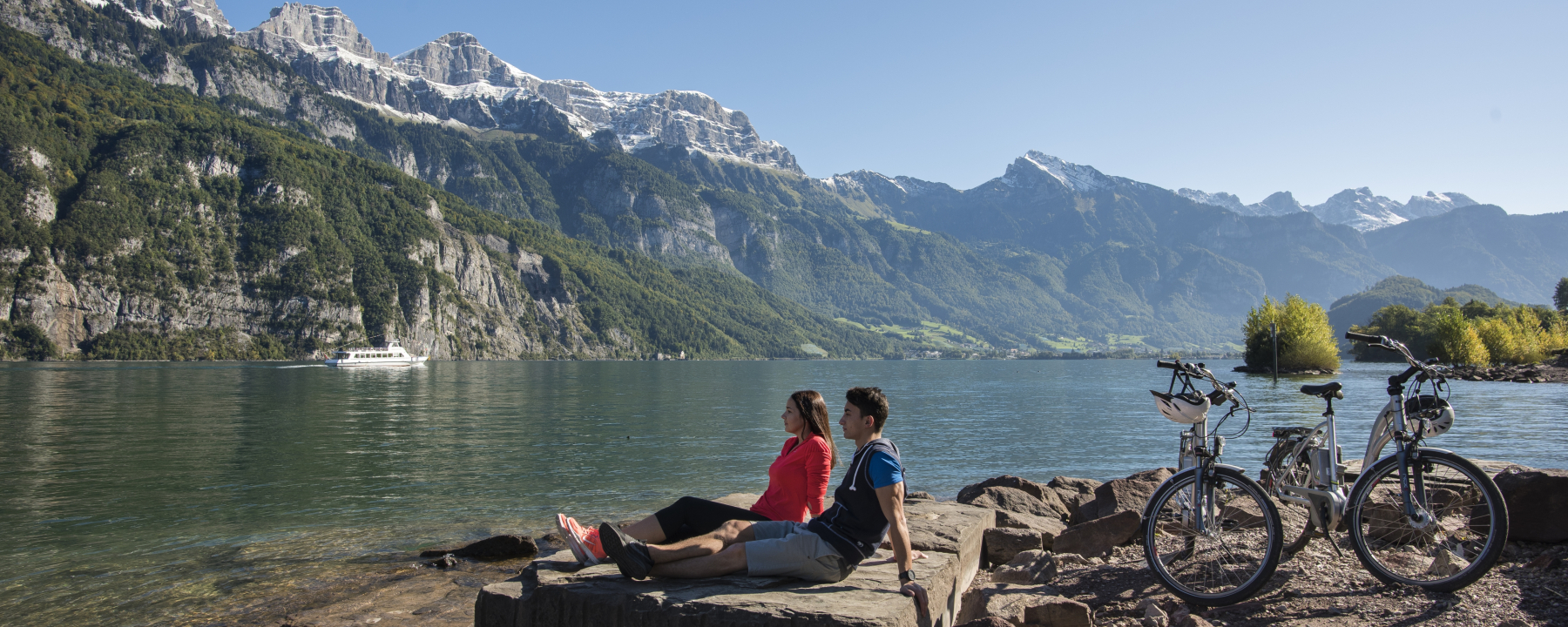 Einen Zwischenstopp einlegen und die Atmosphäre am Walensee geniessen.