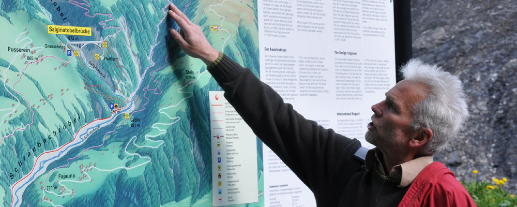 Infotafel zur Salginatobelbrücke bei der Chalchofenhütte