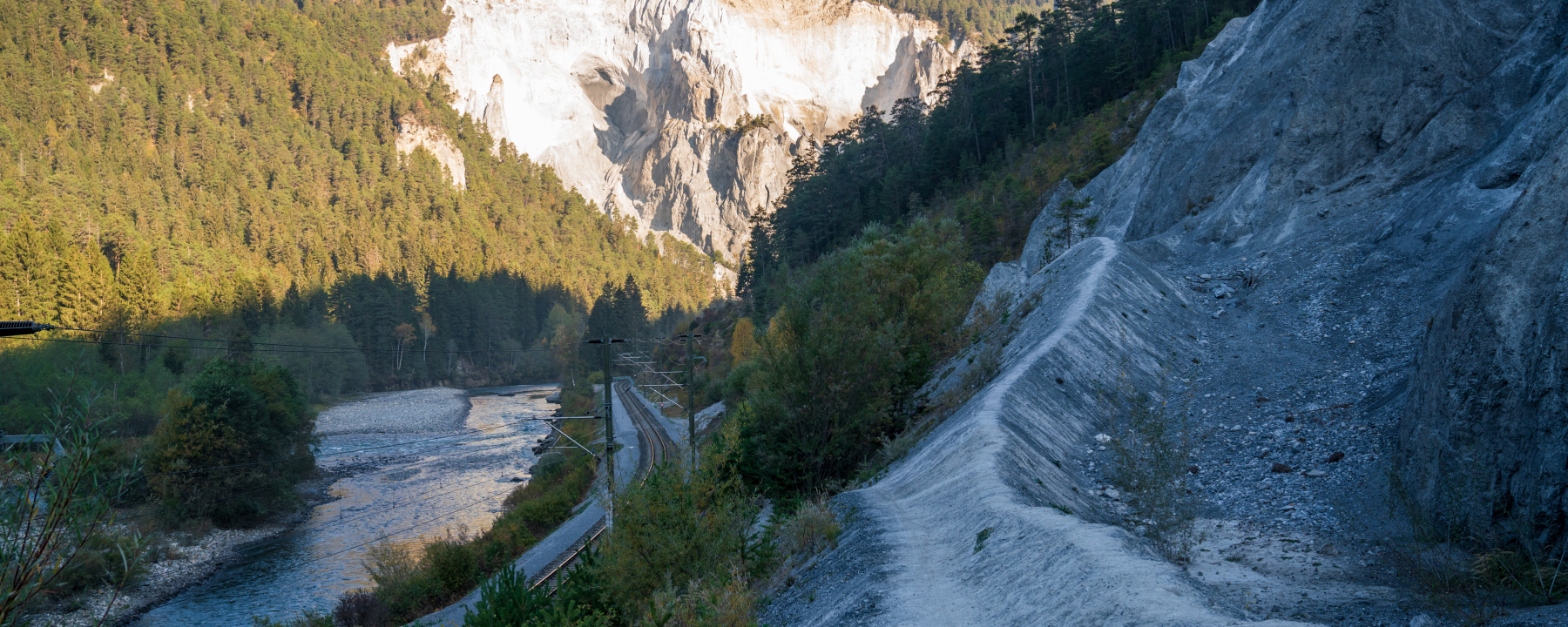 Rundwanderung: Caumasee - Rheinschlucht "Swiss Grand Canyon"