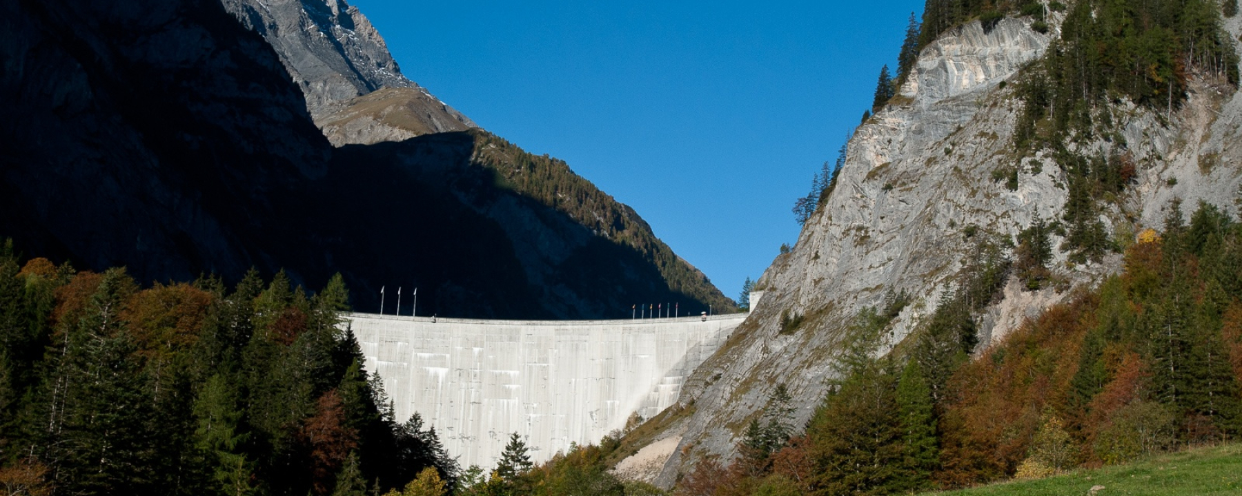 Staumauer im Calfeisental