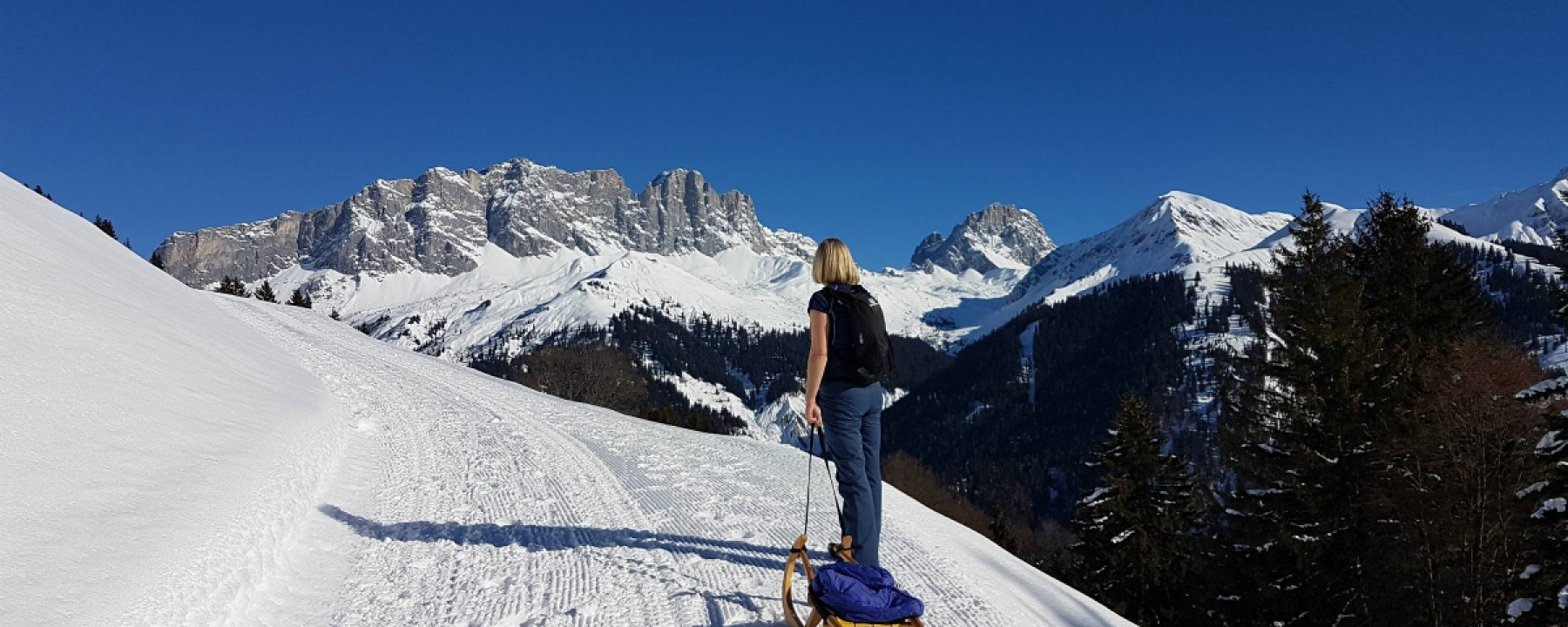 Winterwanderweg zu den Schuderser Maiensässen