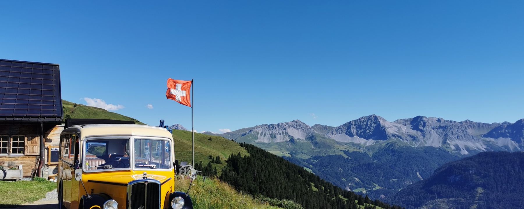 Nostalgie-Postauto bei der Hochwanghütte