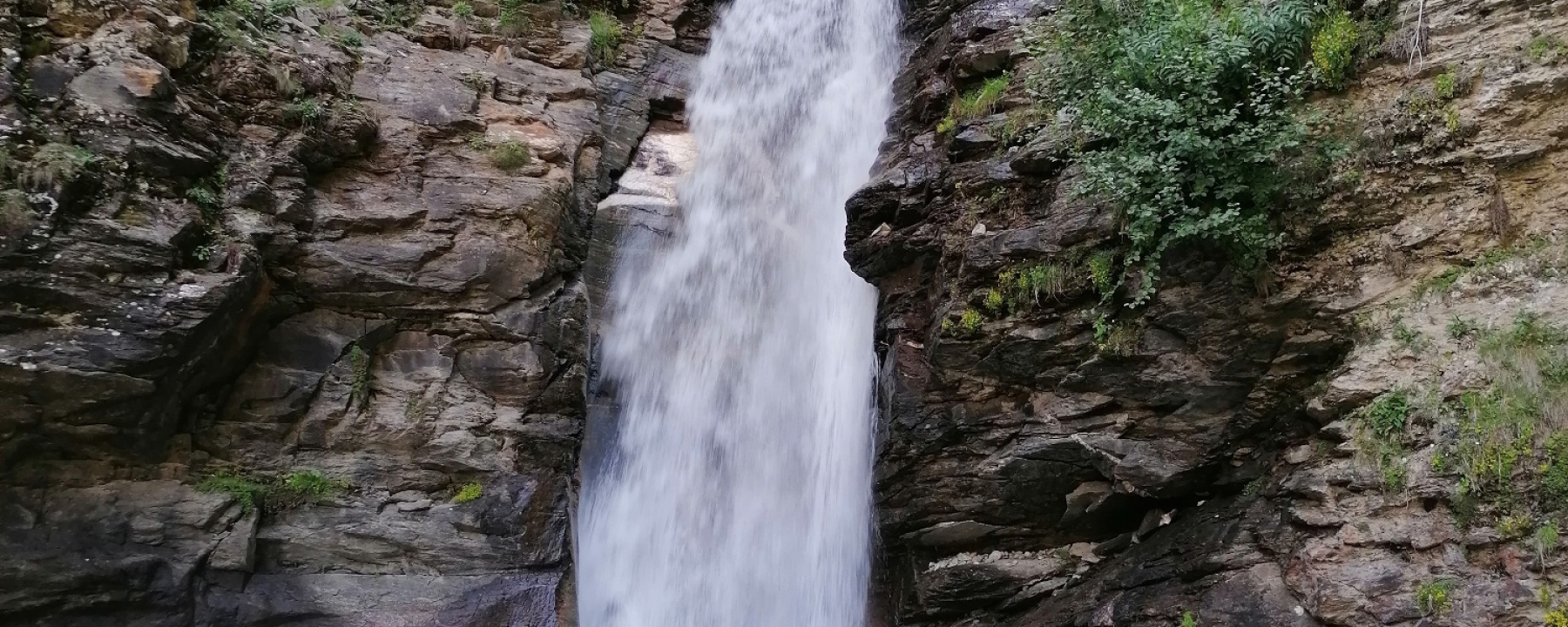 Wasserfall beim Aufstieg zum Lagh da Palü