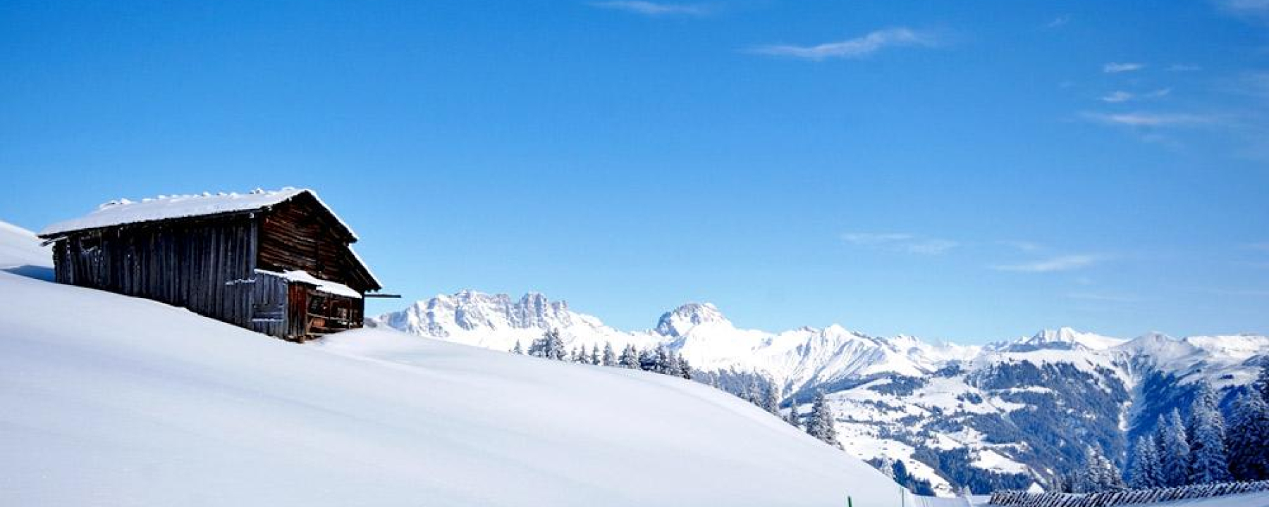 Panorama Winterwanderweg auf dem Hochplateau Grüsch-Danusa