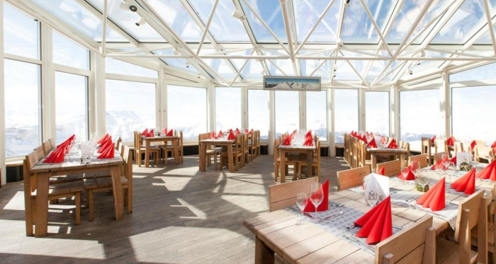 Panoramarestaurant Rothorngipfel innen Panoramarestaurant Rothorngipfel innen