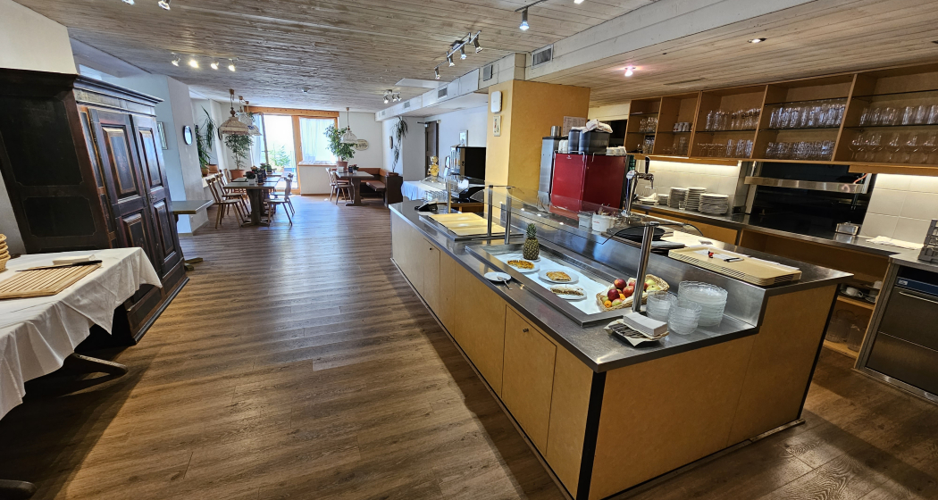 Aparthotel Muchetta - Restaurant Buffet - Davos Wiesen (c) AHM.jpg Aparthotel Muchetta - Restaurant Buffet - Davos Wiesen (c) AHM.jpg