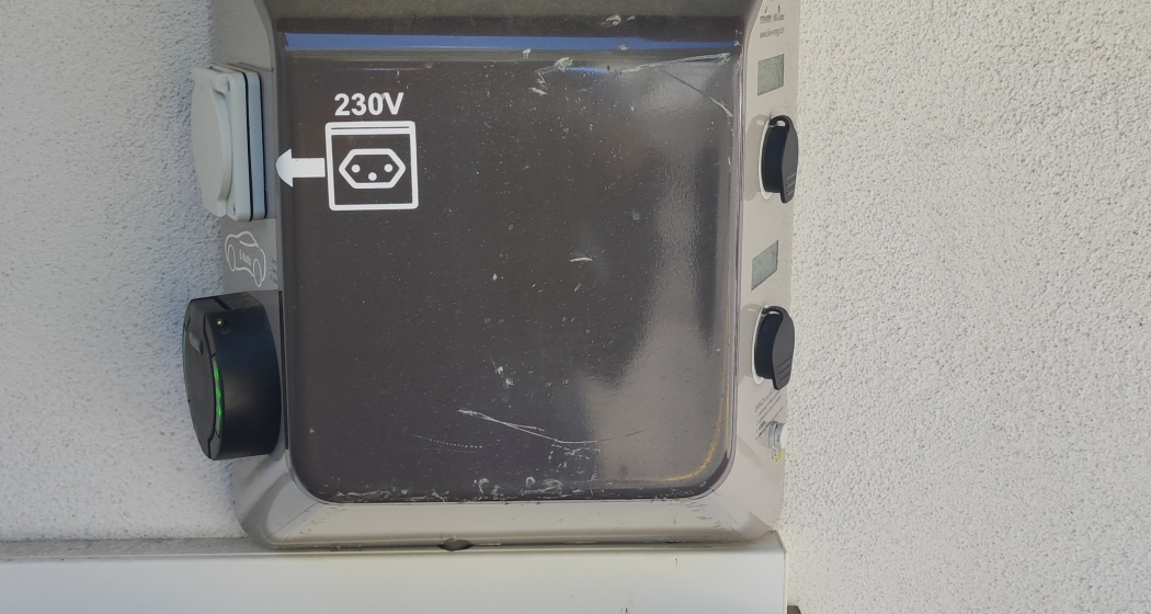 E-Bike Ladestation, Gasthaus Alpenrose, Innerferrera (nsp_img_047df04) E-Bike Ladestation, Gasthaus Alpenrose, Innerferrera (nsp_img_047df04)