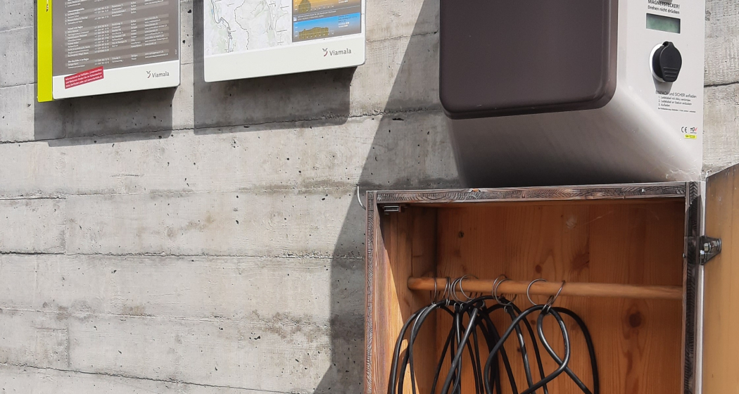 E-Bike Ladestation, Hotel Restaurant Seeblick, Sufers (nsp_img_5a5da7f) E-Bike Ladestation, Hotel Restaurant Seeblick, Sufers (nsp_img_5a5da7f)