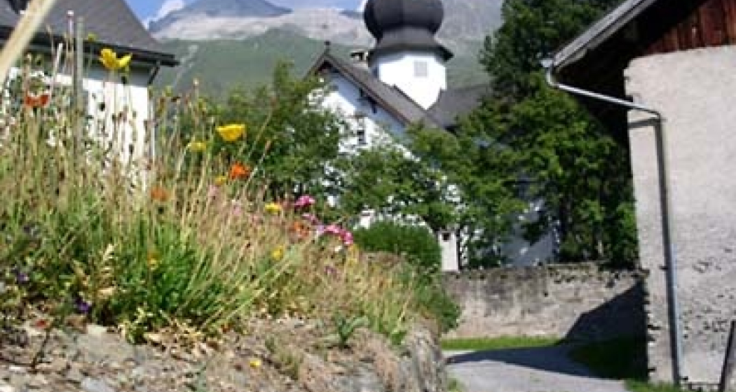 Der Weg zu den Kapellen der Gemeinde Vaz/Obervaz - Variante 2 Der Weg zu den Kapellen der Gemeinde Vaz/Obervaz - Variante 2