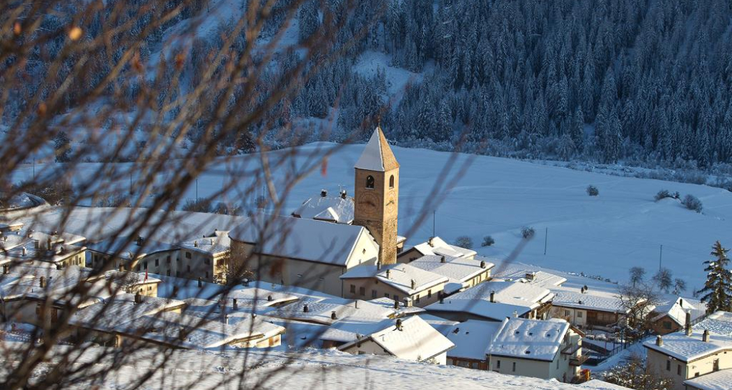 Das Unterengadiner Dorf Ramosch. Das Unterengadiner Dorf Ramosch.