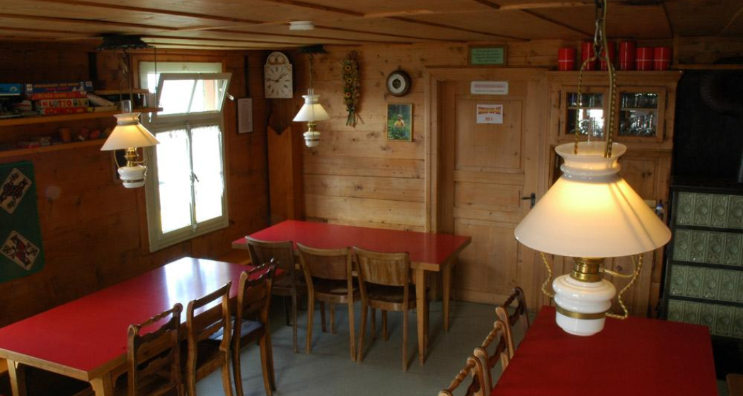 Gemütliche Stube in der Schesaplanahütte Gemütliche Stube in der Schesaplanahütte
