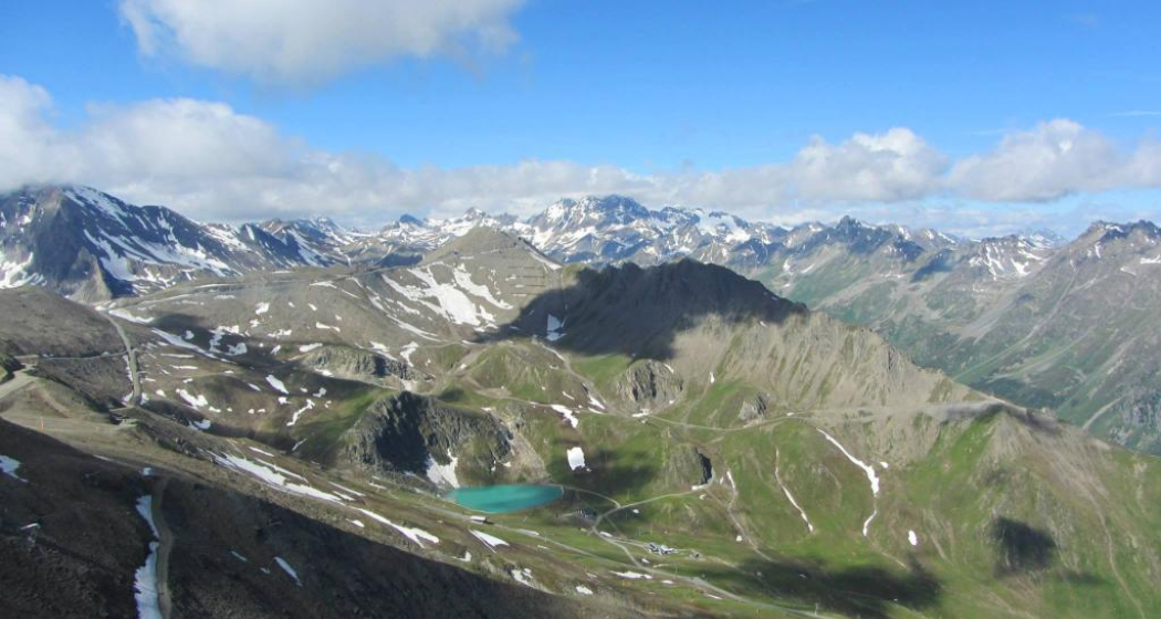 Ironbike, Grenzgrat zum Salaaser Kopf mit Aussicht ins Paznaun Ironbike, Grenzgrat zum Salaaser Kopf mit Aussicht ins Paznaun