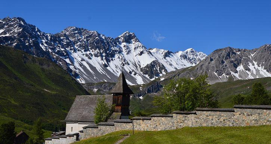 Brüggli Innerarosa - Tschuggenhütte - Brüggli Innerarosa Brüggli Innerarosa - Tschuggenhütte - Brüggli Innerarosa