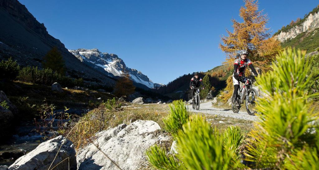 001.02 Alpine Bike Etappe 2 Tschierv - Livigno (oua_19110005_image) 001.02 Alpine Bike Etappe 2 Tschierv - Livigno (oua_19110005_image)