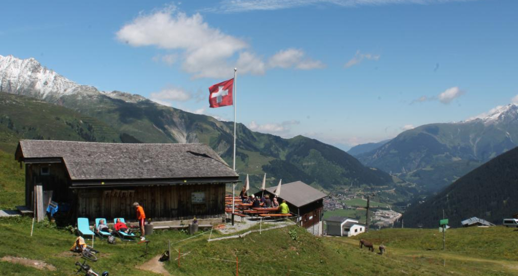Hütte Las Palas mit Blick ins Tal Hütte Las Palas mit Blick ins Tal