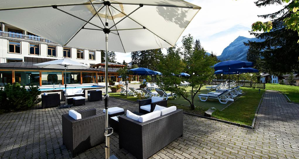 Der Gartenbereich des Hotels Altein Der Gartenbereich des Hotels Altein