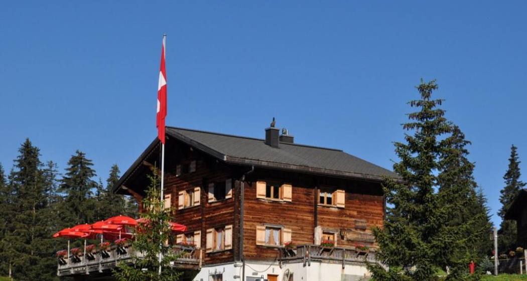 Restaurant Tschugga im Sommer Restaurant Tschugga im Sommer