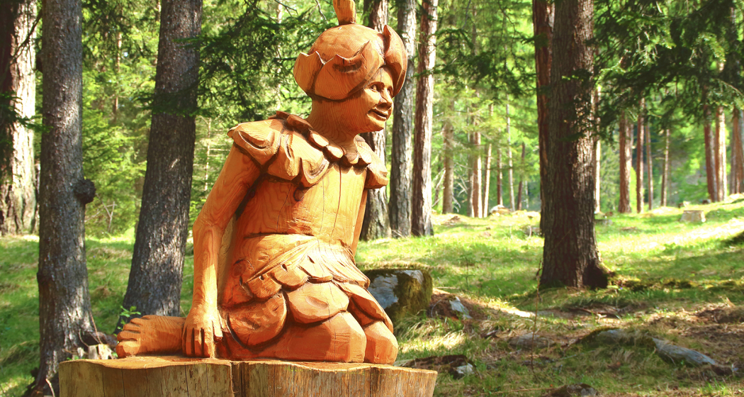 Holzfiguren Holzfiguren