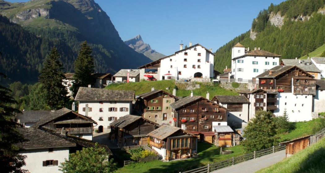 Splügen im Sommer Splügen im Sommer