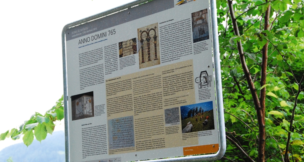 Infotafel auf dem Weg Infotafel auf dem Weg