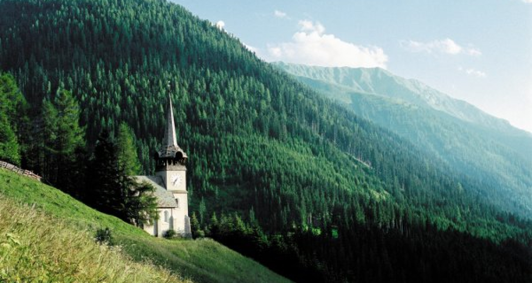 Kirche in Davos Monstein Kirche in Davos Monstein