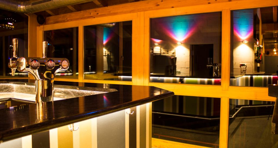 an der Bar an der Bar