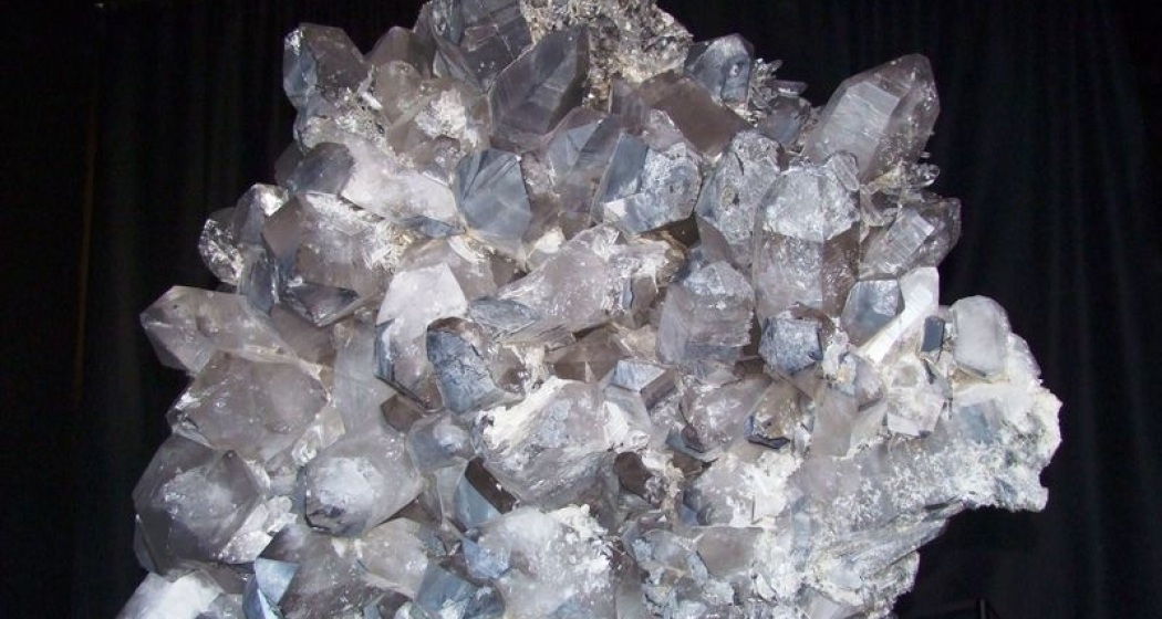 Bergkristallgruppe «Sonne des Péz Regina», Lumbrein (oua_23982537_image)