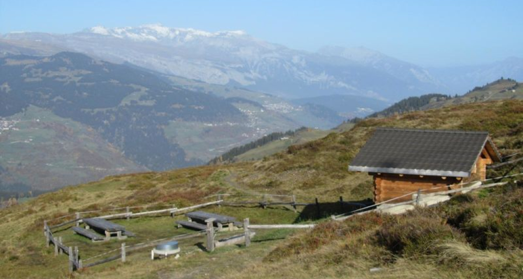 Feuerstelle Plàmpoort, Obersaxen Feuerstelle Plàmpoort, Obersaxen