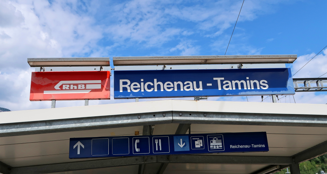 Bahnhof Reichenau-Tamins. Bahnhof Reichenau-Tamins.