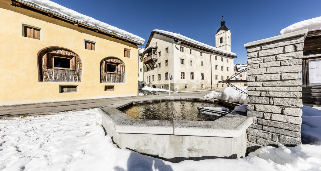 Strada an einem sonnigen Wintertag. Strada an einem sonnigen Wintertag.