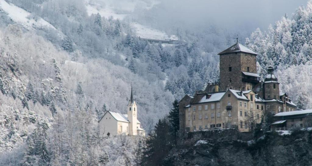 Schloss Ortenstein Winter Schloss Ortenstein Winter
