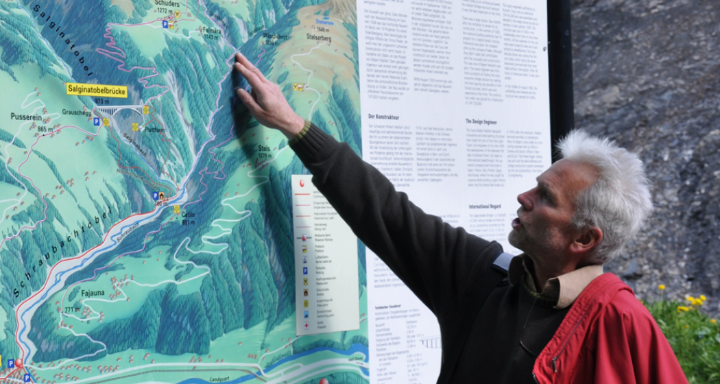 Infotafel zur Salginatobelbrücke bei der Chalchofenhütte