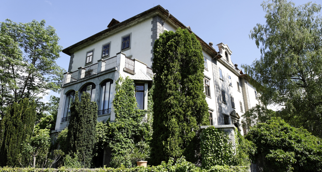 Bischöfliches Schloss Bischöfliches Schloss