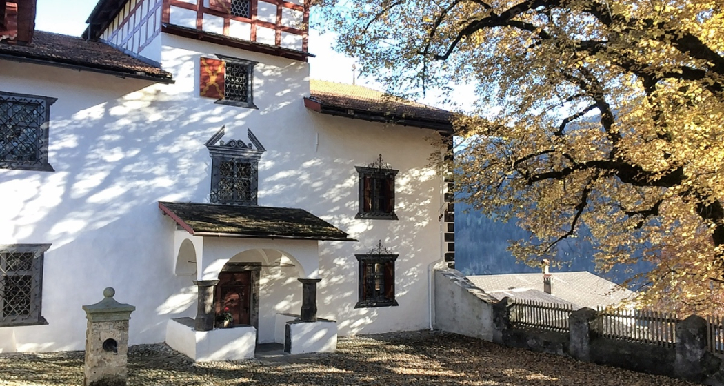 Hof des Sprecherhauses in Luzein