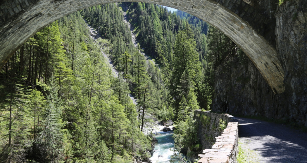 Gesteinslehrpfad Davos Zügenschlucht (oua_38038831_image) Gesteinslehrpfad Davos Zügenschlucht (oua_38038831_image)