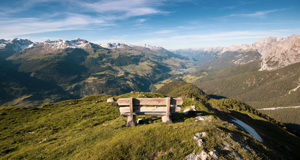 Auf dem Crap Putèr mit Ausblick über das Unterengadin. Auf dem Crap Putèr mit Ausblick über das Unterengadin.