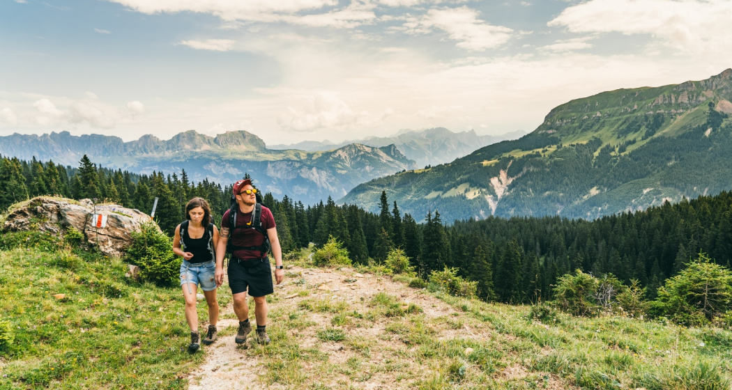Aufstieg zur Spitzmeilenhütte Aufstieg zur Spitzmeilenhütte