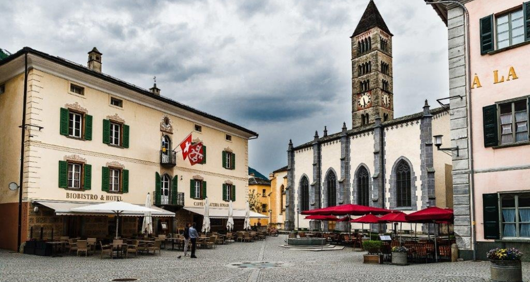 Piazza Poschiavo Piazza Poschiavo