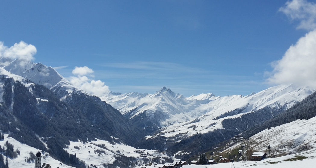 Sicht Tal einwärts Pèz Terri Sicht Tal einwärts Pèz Terri