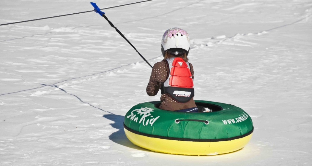 Snowtubing Maloja (oua_44217503_image) Snowtubing Maloja (oua_44217503_image)