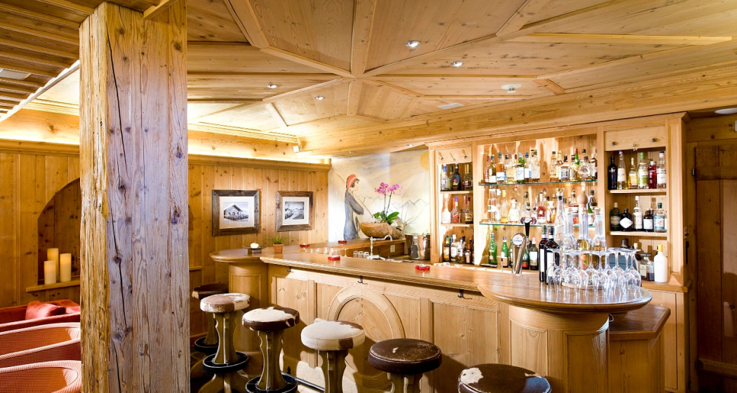 Alpina Bar (oua_45097760_image) Alpina Bar (oua_45097760_image)