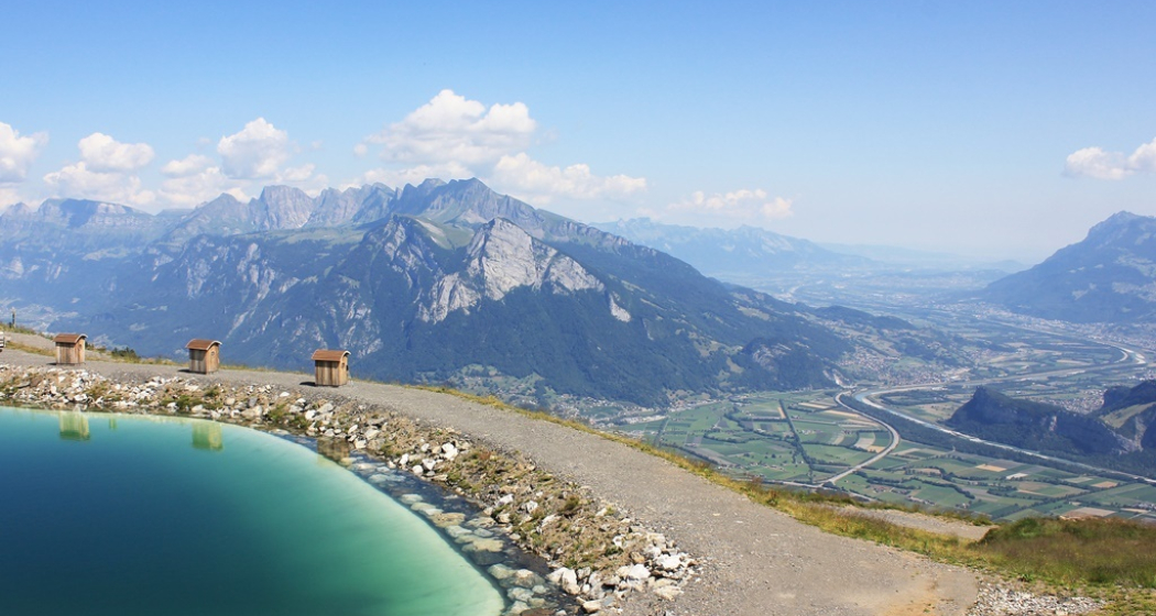 Speichersee Sunntigweid mit Strandkörben Speichersee Sunntigweid mit Strandkörben